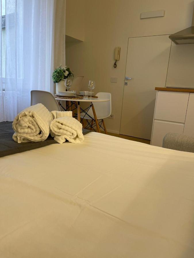 A Casa Di Beatrice Apartment มิลาน ภายนอก รูปภาพ